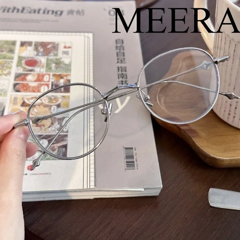

GM Luxury Round EP Eyeglasses Titanium Frame Men Women Fashion Comfortable Prescription GM Glasses Retro Stylish Silver Eyewear