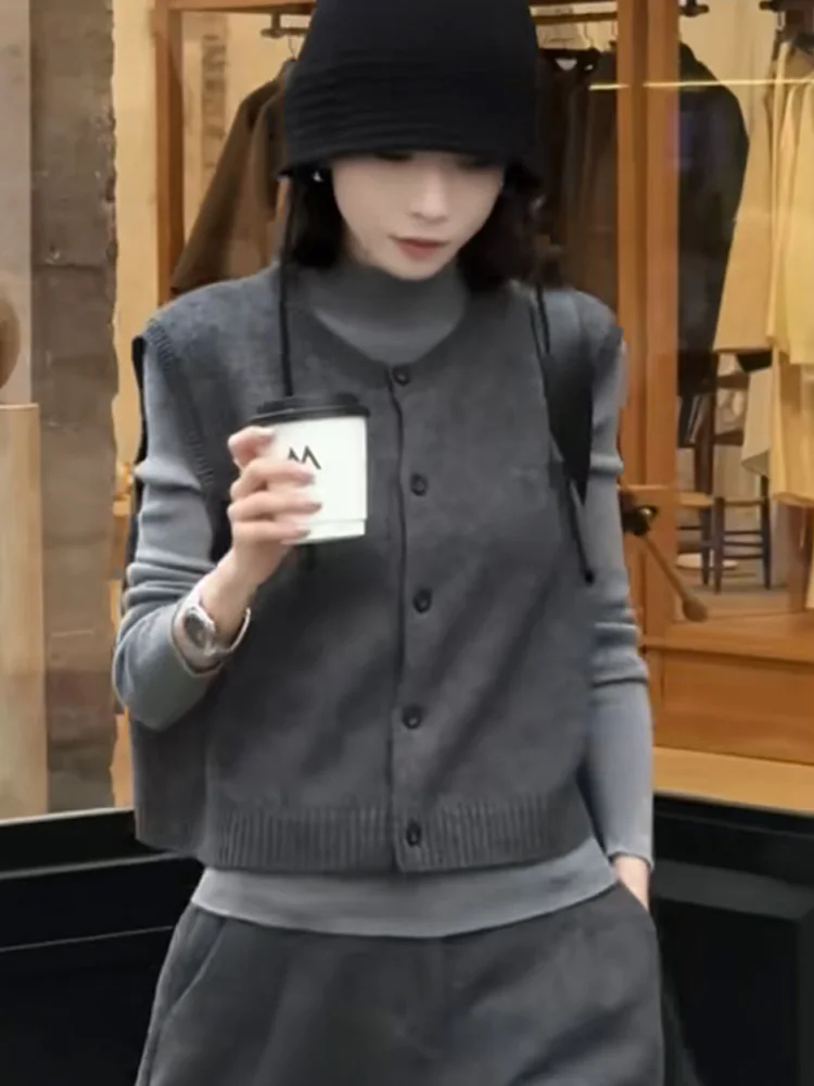 

Chic Casual Knitted Vest Single Button Sleeveless Fashionable All-Match Simple Shoulder Bared Tank Top Korean Style Commute Wind