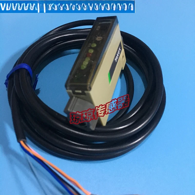 

F11 F11R F11CR F11CRPN F11RH Бамбуковый оптоэлектронный оптоволоконный усилитель TAKEX Датчик