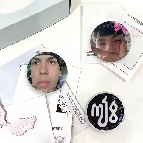 Singer M-Milo J Funny Laser Badge Creative Brooches Backpack Accessories Make Great Gifts For Friends Children