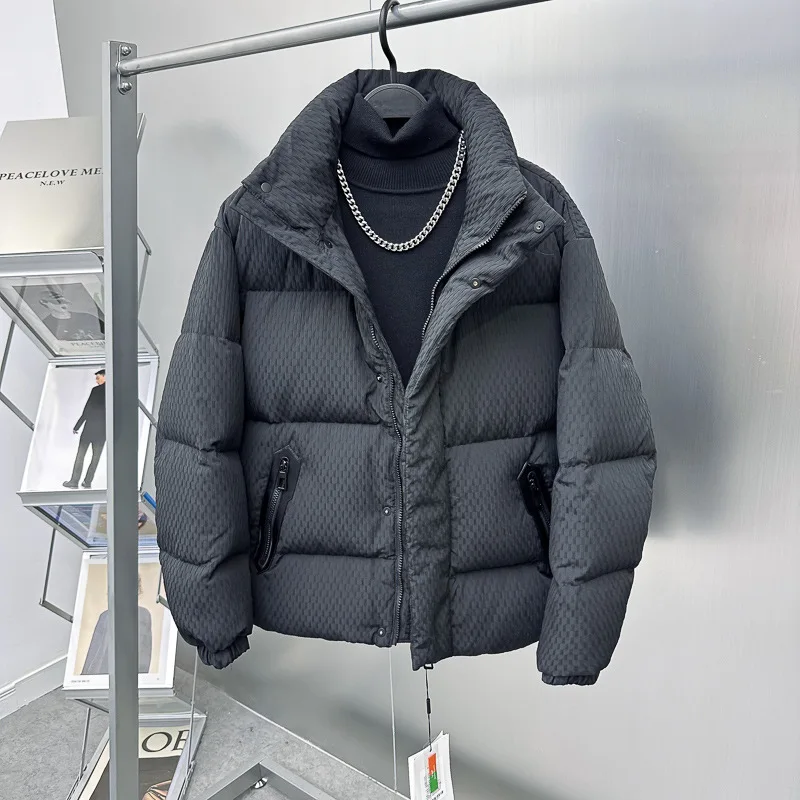 เสื้อแจ็คเก็ตดาวน์คอปกย่นสไตล์ใหม่ฤดูหนาวของผู้ชาย เสื้อแจ็คเก็ตดาวน์ขนมปังเรียบง่าย