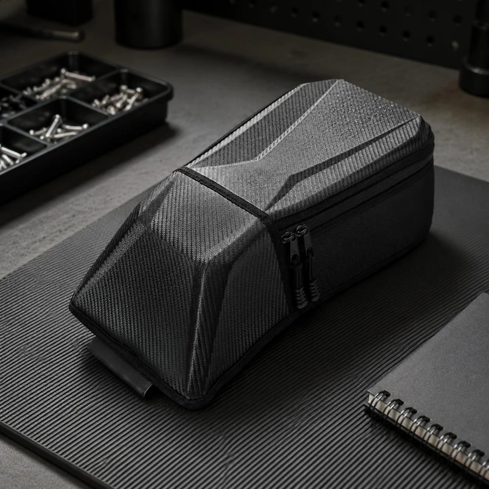 

UTV Seat Space Organizer 1680D Nylon Central Console Storage Bag Side-by-Side Console Organizer Waterproof Car Accessory
