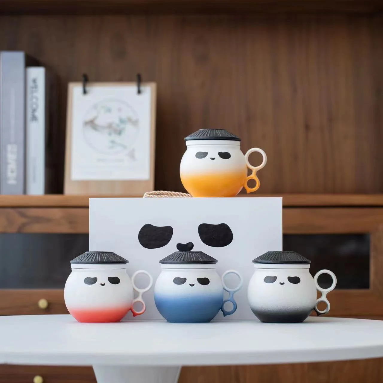 

Panda Mug with cover Office cup Tea water separation Tea cup Ceramic cup Home company business gifts