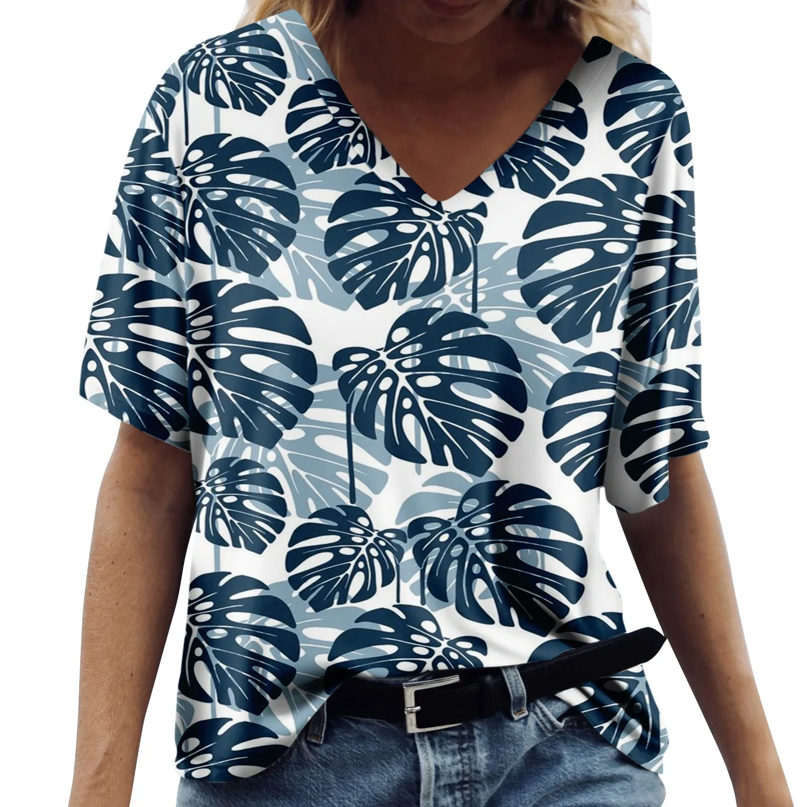 Women's Hawaiian T Shirts V Neck Short Sleeve 3d Printed Shirt Beach Blouse Retro Pattern Shirts Summer Tops 2024 New