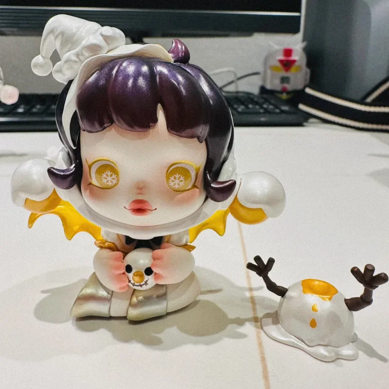 

Original Sp Bright Christmas Hand Hanging Card Skullpanda Christmas Limit Decoration Anime Figure Model Collectible Toys Gifts