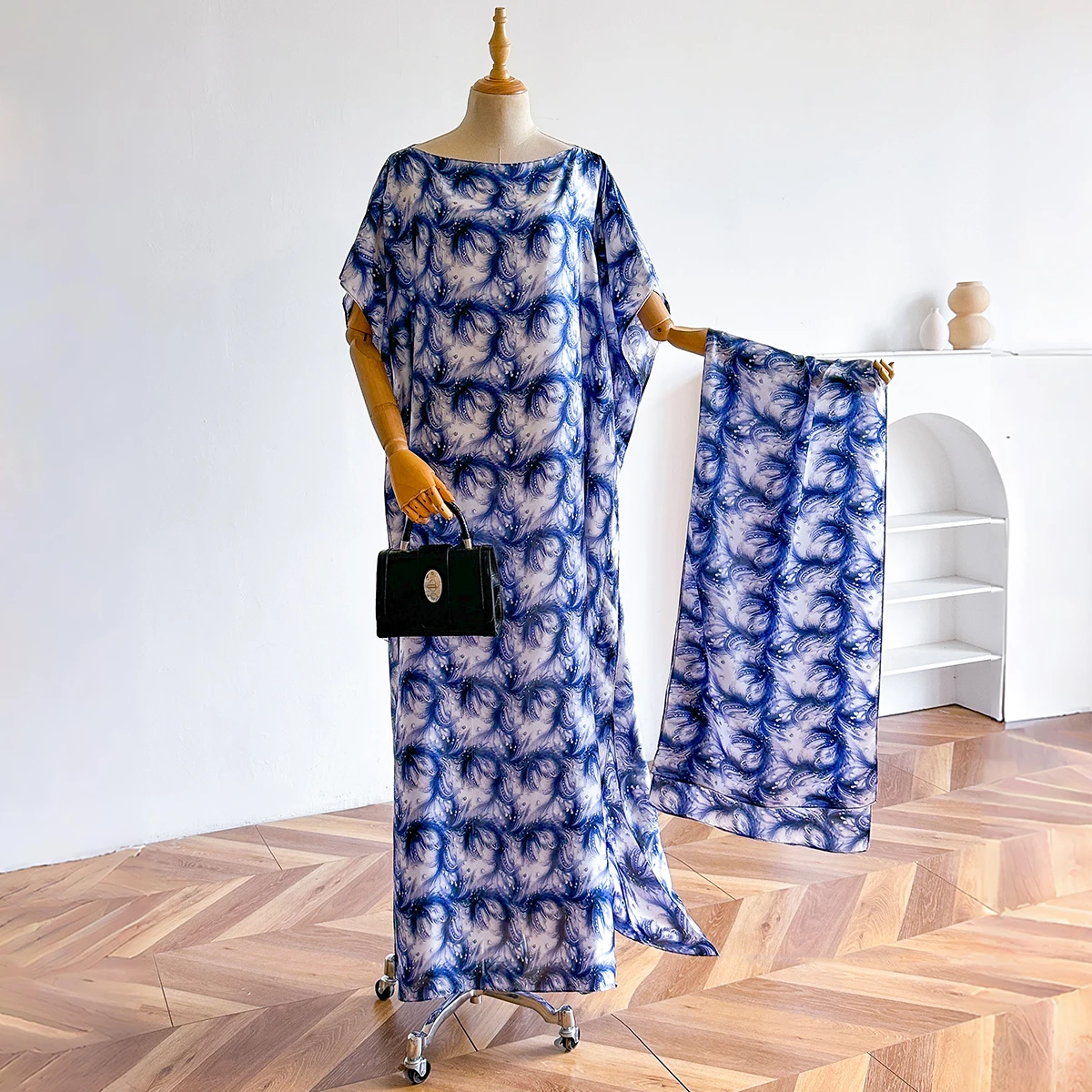 2025 موضة أفريقية جديدة كم قصير نمط ملون دبي المرأة الصيف الحرير الحقيقي لينة الطباعة تقليد فضفاض وشاح إسلامي