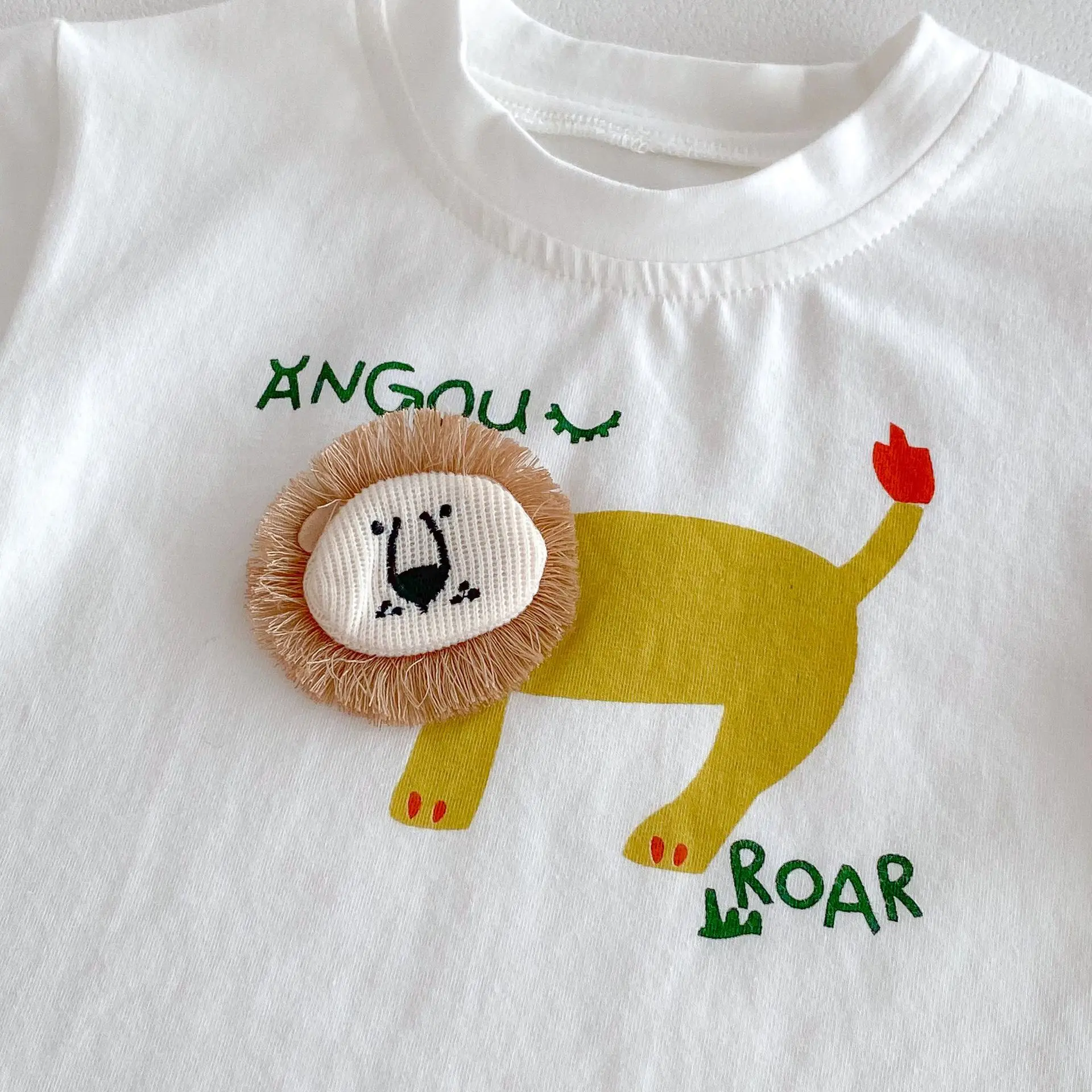 Summer Newborn Infant Baby Boy Girls\' Cute Cartoon Lion T-shirt Muslin Perfect for Kids\' Fashion Baby Clothing