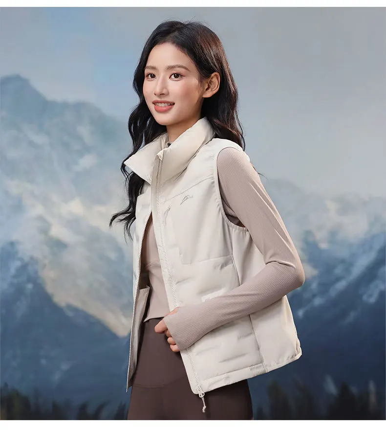 سترة خفيفة للغاية 2025. هذه المنتفخة العصرية والمقصوصة مع الياقة الواقفة هي قطعتك الذهاب لطبقات أنيقة ودافئة.