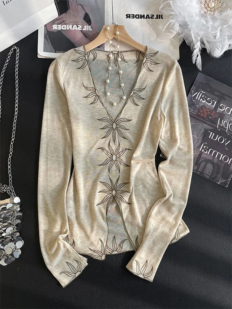 

Retro Floral Embroidery V-Ne Long Sve Knitted Sweater Men Women Autumn Gentle Sle Slimming Top Ladies Faion T-irt