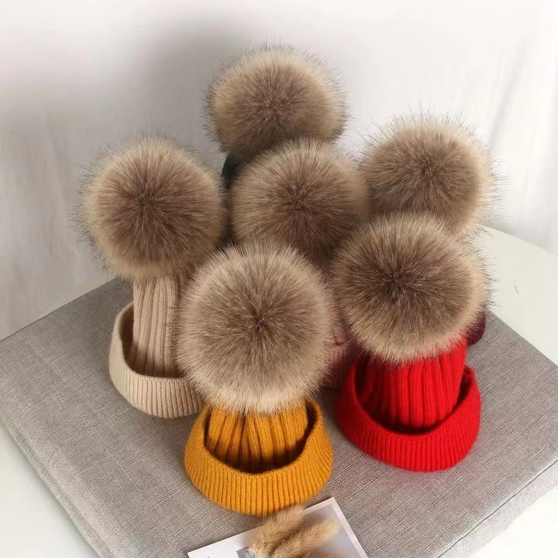

2022 Fashion Winter Real Fur Beanies Spring Wool Knitted New Thick Warm Skullies Casual Women Natural Fox Pompom Hats Wholesale