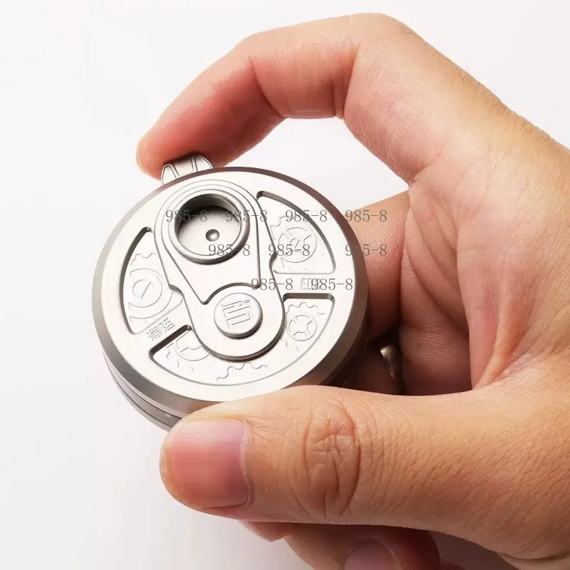 Revolver Ratchet Finger Push Card, EDC Tide Play Ding Coin Hand Plate, Decompression Toy Gift