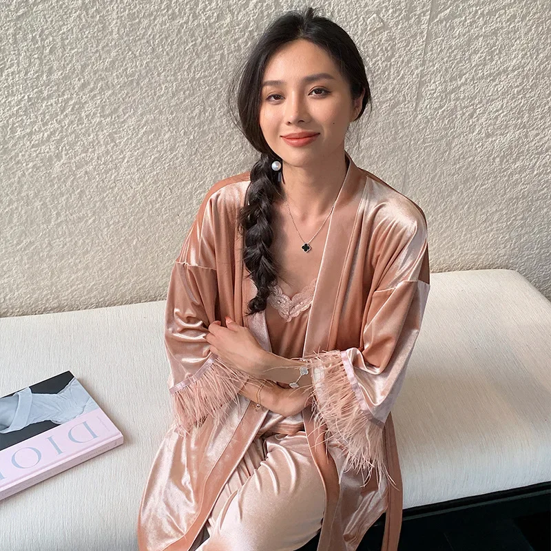 Lady Loose 3Pcs Pajamas Suit Gold Velour Pajamas Suit Luxury Feather Sleeve Home Clothes Cami Top&pants&robe Elegant Nightwear