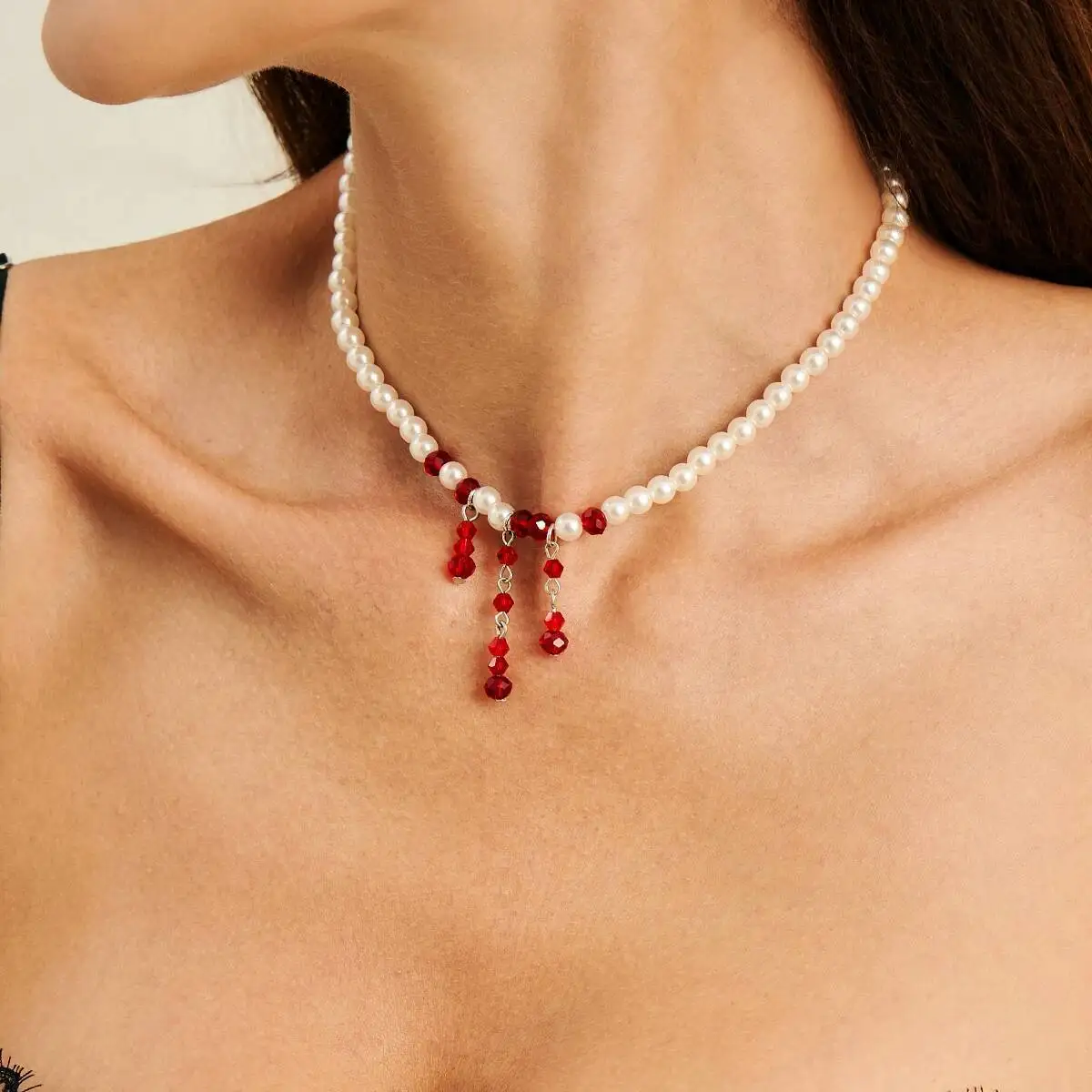 IngeSight.Z Vintage Rote Blut Muster Imitation Perle Quaste Anhänger Halskette Frauen Goth Kristall Perle Kette Halloween Schmuck