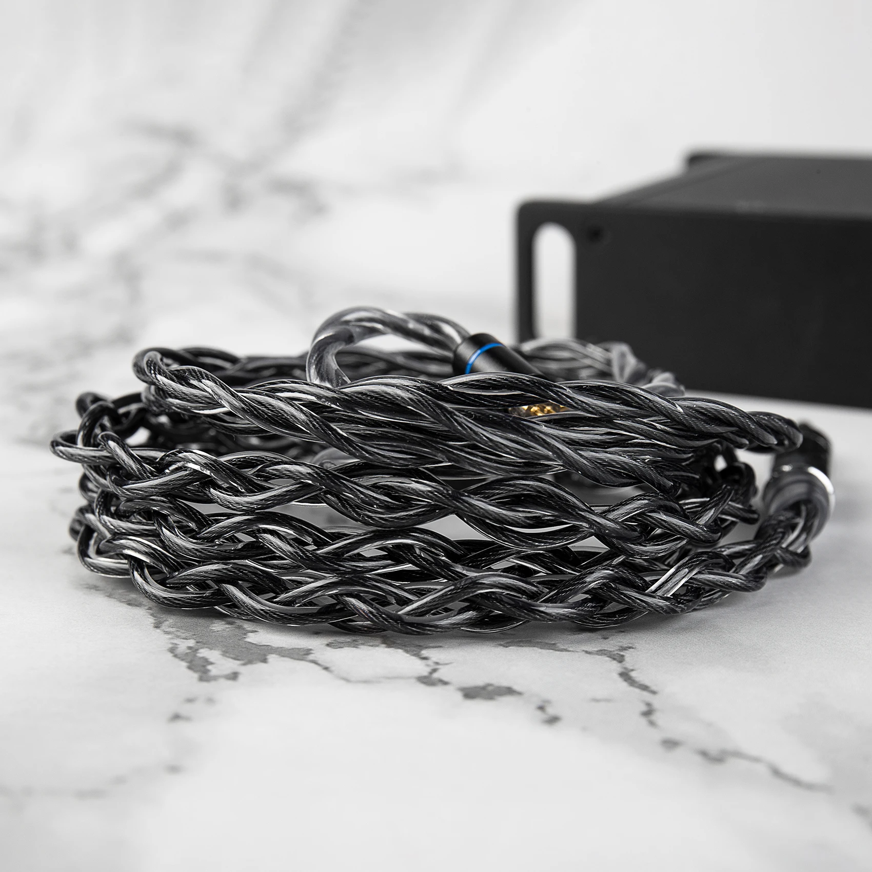 KBEAR Obsidian HiFi Upgraded Cable Durable Graphene 6N OCC Hybrid 4-Strand 196-Core Wire 3.5/4.4mm Plug MMCX/2PIN/QDC Optional