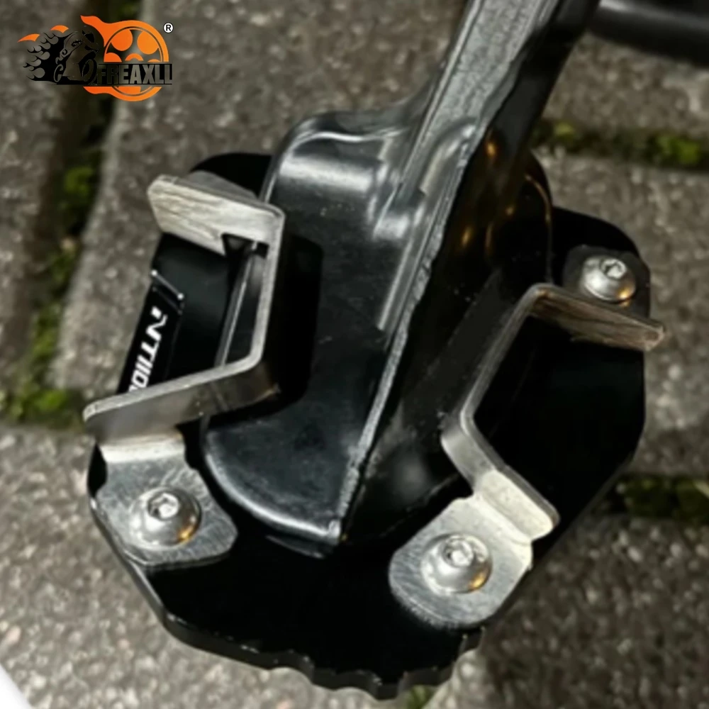 

NT-1100 Motorcycle CNC Kickstand Foot Side Stand Extension Pad Support Plate For Honda NT1100 2024 NT 1100 2021 2022 2023 2025