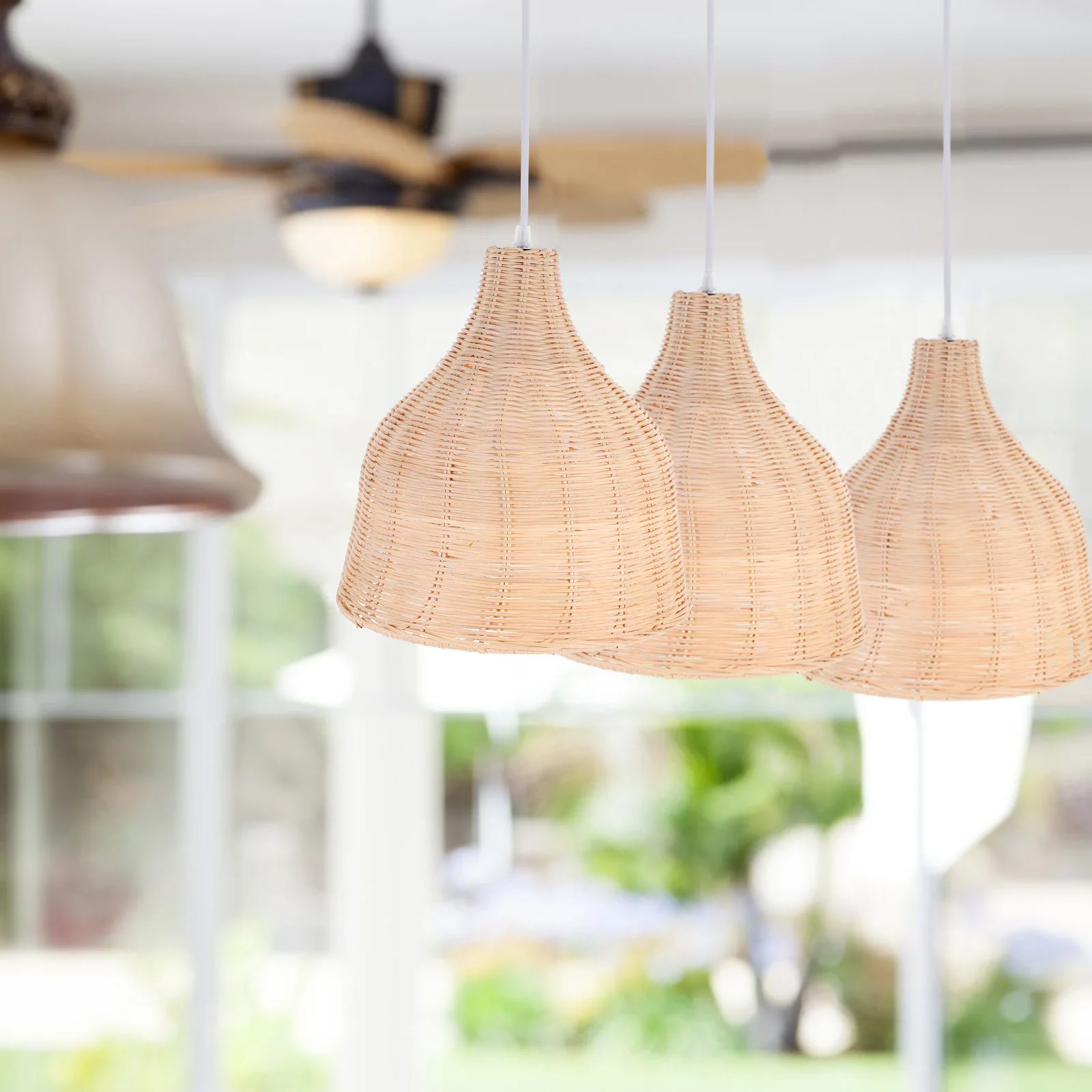 

1pc Rattan Woven Chandelier Natural Ceiling Lamp Decor Insect Proof Mildew Resistant Southeast Asian Style Hanging Light Cafe