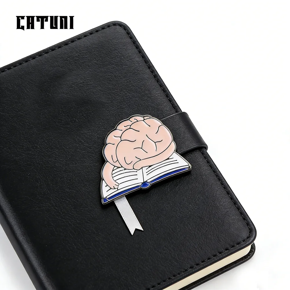 Catuni Funny Brain Reading Book Pin Psychiatry Cute Enamel Brooch Lanyard Lapel Backpack Badge Accessories Gift for Student