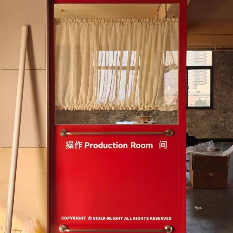 Industrial style bathroom retro glass door, wrought iron door, tempered Changhong glass swing door