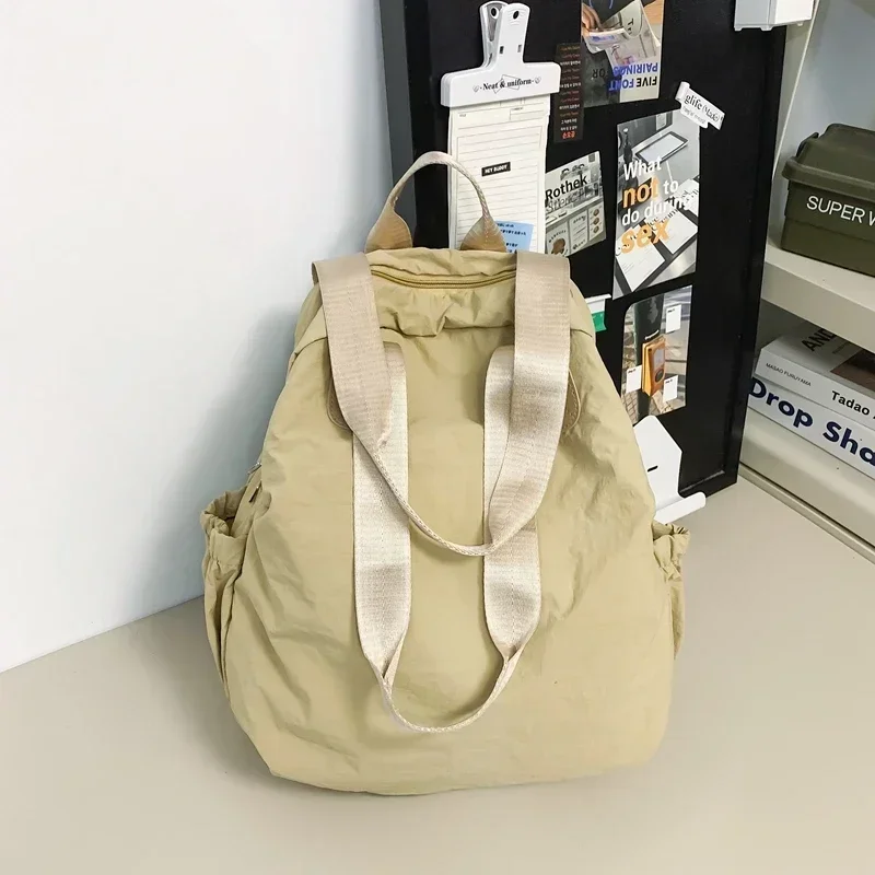 2024 Hot Sale Casual Simple Large Capacity Nylon Backpacks Youth Zipper Solid Color Bags for Unisex Commuting Bolso Mujer