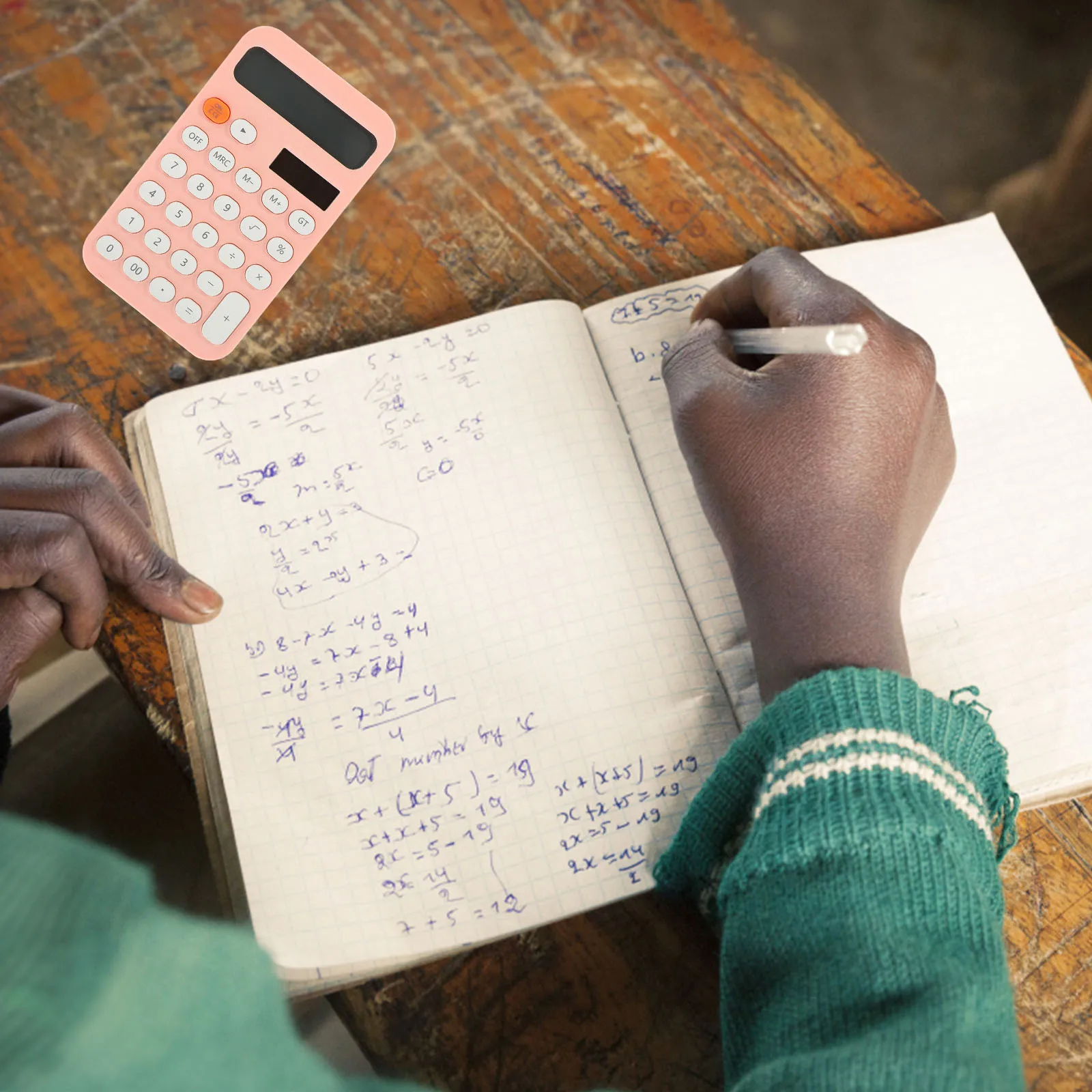 

Mini Students Calculator Anti-Slip Desktop Function Compact Size Easy Carry for Learning Math Basic Calculations At Home Or