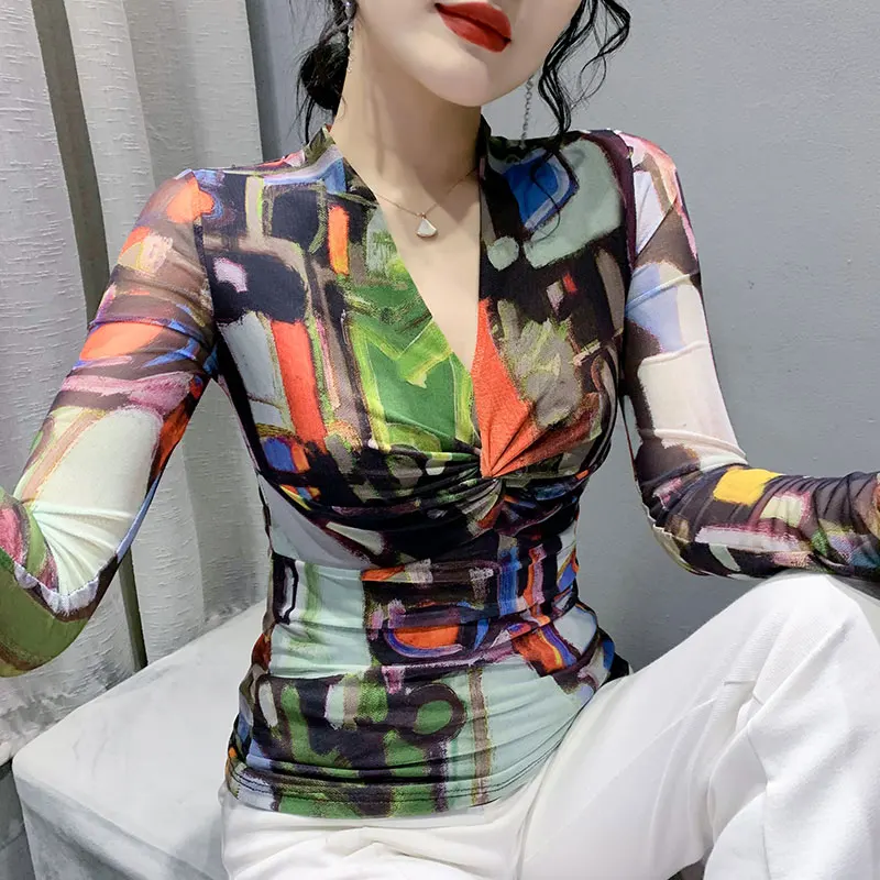 

Faionable Printed Me Base irt Long Sve V-Ne Женская осенняя одежда Street Sle Slim Fit Футболка Модная внутренняя одежда