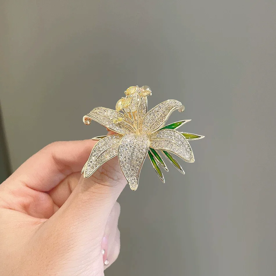 1Pc Exquisite Flower Brooch for Men Women Fashion Flower Plant Brooches Pins Jewelry Trendy Accessories Party Gifts 2025