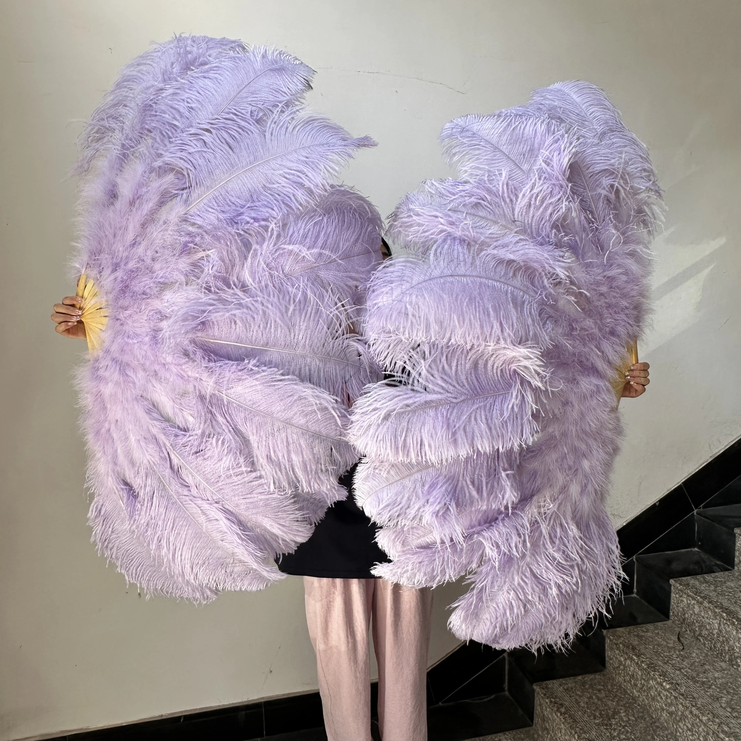 

High Quality 13Bone Ostrich Feather Fans Large Performance Dance Folding Hand Held Fan Party Props Stage Show Fans 100CM 130CM