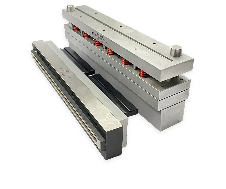 

Dongguan Chuanpin's supply Stamping die numerical control Hydraulic bending forming blinds 397mm