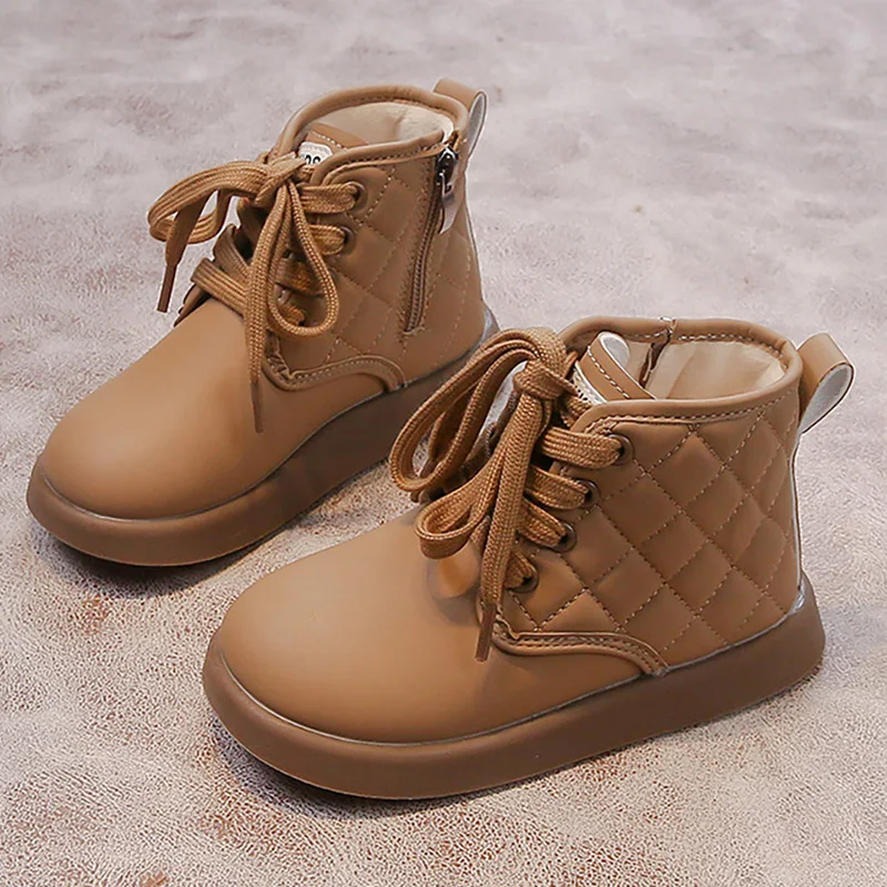 بو الجلود أحذية الشتاء للأطفال الاتجاه أزياء الأطفال أفخم الأحذية سميكة الدافئة أحذية قطنية للبنين بنات المخملية الأحذية الدافئة
