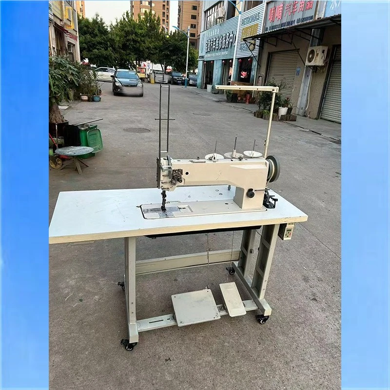 Long arm car three synchronous thick material double needle luggage car floor mat splicing tent pressing thread sewing machine