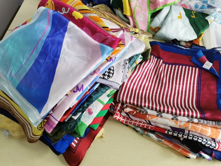 lenco-quadrado-de-seda-macio-e-suave-50cm-lenco-pequeno-de-seda-para-mulheres-acessorios-de-moda-em-cores-solidas-para-inverno-verao-e-outono