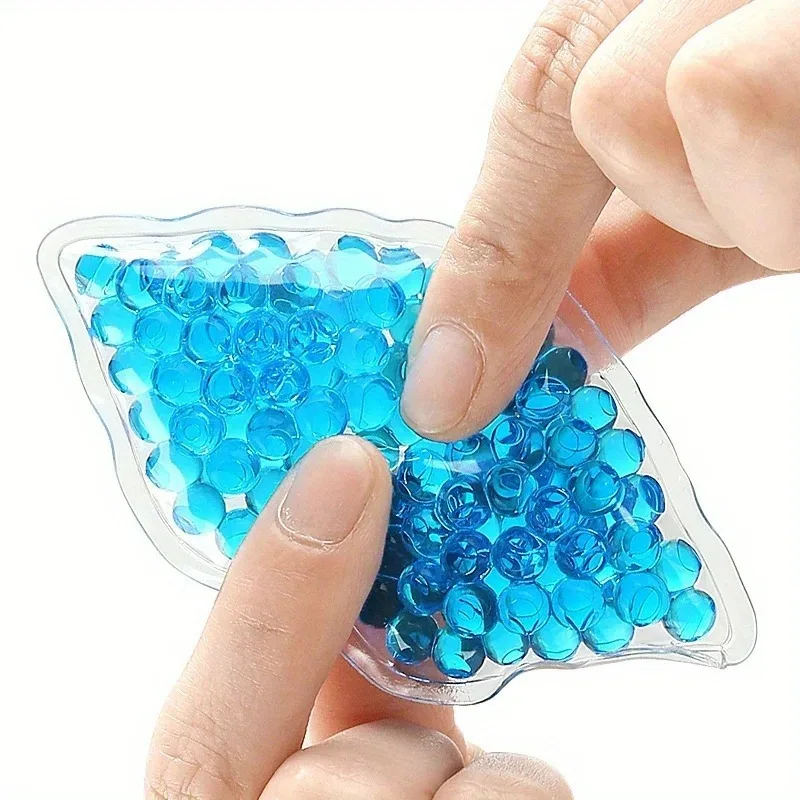 Pacote de gelo de gel labial de 4 unidades, mini bloco de gelo reutilizável, terapia fria e quente, adequado para cuidados diários dos olhos e lábios e acessórios de viagem.