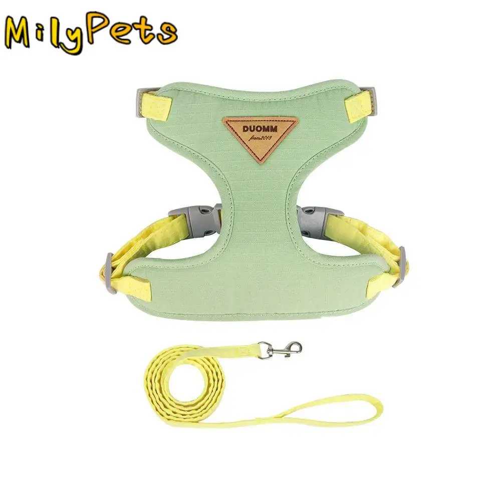 

Mesh Dog Harness and Leash Set Breathable Soft Adjustable Pet Harnesses Puppy Reflective Harness Dog Harness with Traction Leash