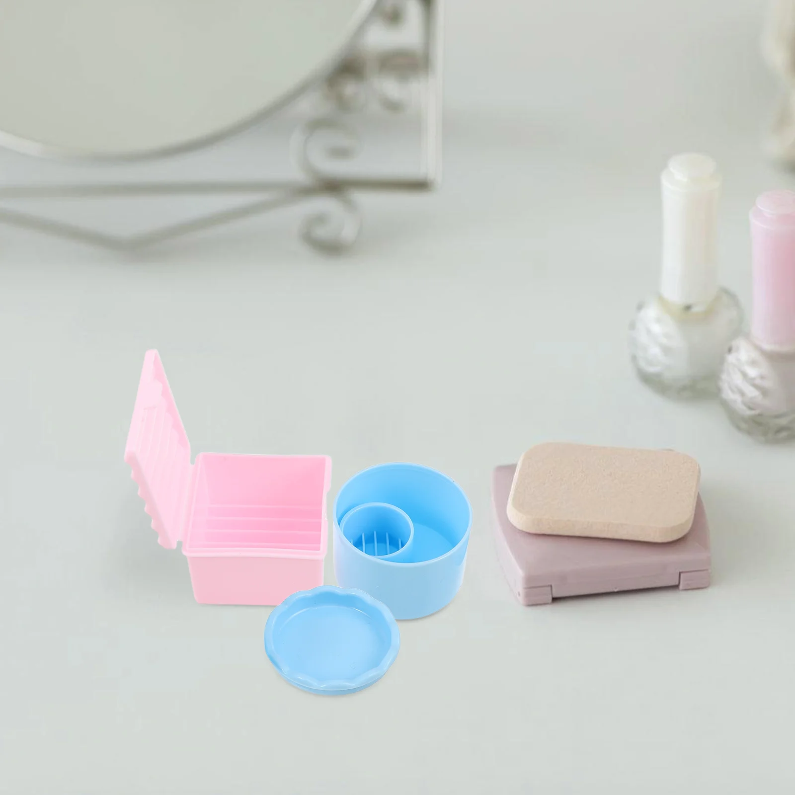 

2Pcs Nail Art Tool Cleaning Cup Layered Design Nail Brush Holder Lid Prevent Evaporation Acrylic Brush Cleaner Manicure Supplies