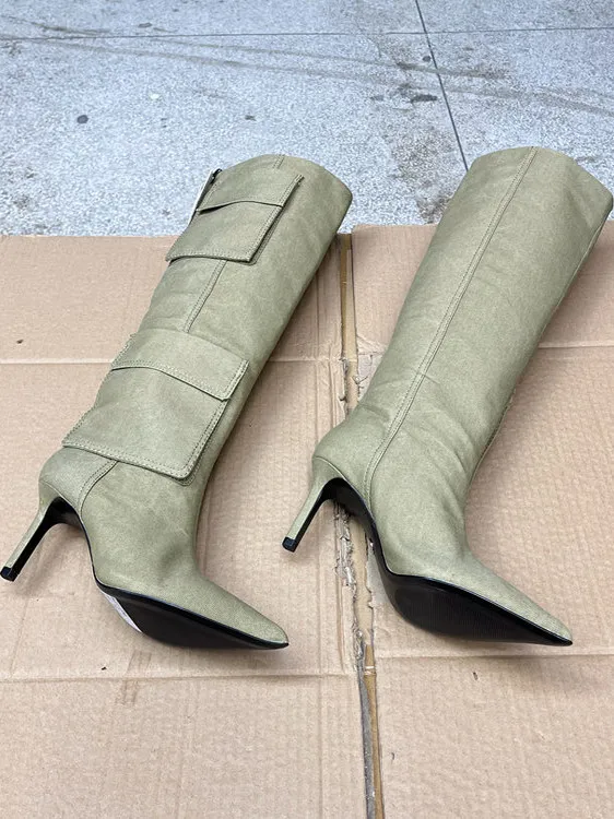 

Модные женские высокие сапоги на высоком каблуке с острым носком, однотонные, из денима, с металлическими вставками, для работы, на осень-весну