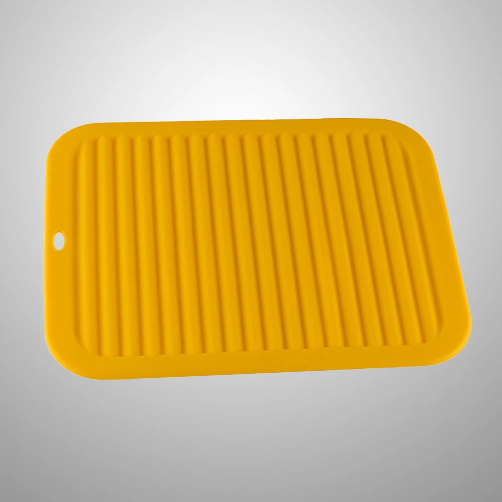 

Silicone Insulation Pad Kitchen Drying Mat Resistant Non-Slip Fruit Vegetable Drain Tray