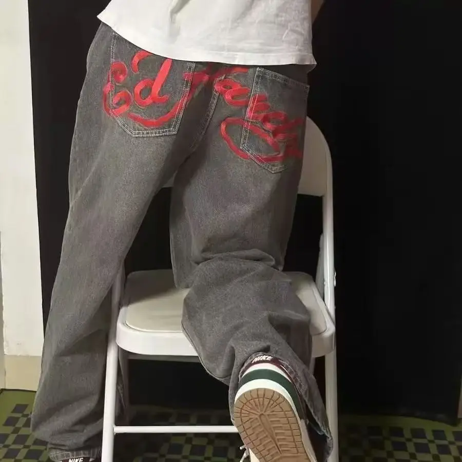 

Мужские джинсы Tin7 в американском ретро-стиле хип-хоп с красной вышивкой, свободные, уличные, олдскульные, для скейтбординга, повседневные, прямого кроя