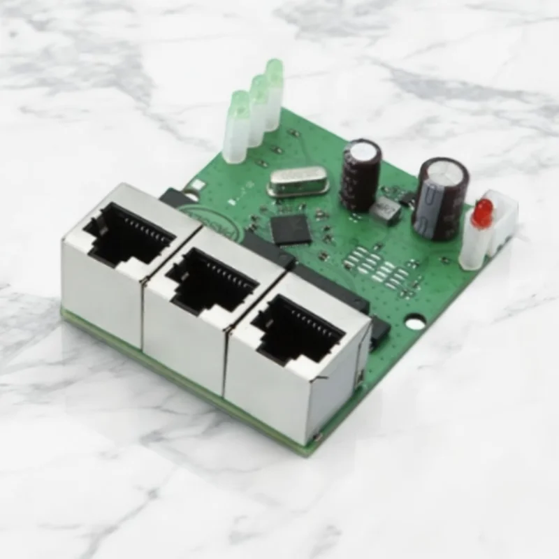 Mini piccolo modulo switch a 3 porte da 100 M con cavo splitter Internet ampio interruttore 5 V-12 V