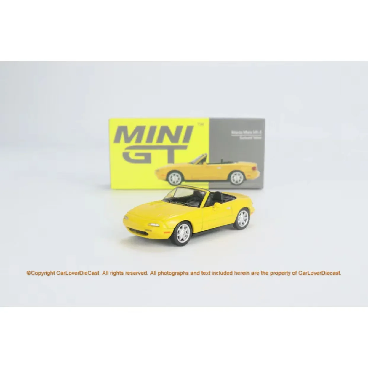 MINI GT 1:64 Model Car Miata MX-5 (NA) Alloy Die-Cast Vehicle Display-Sunburst Yellow MGT00392-LHD