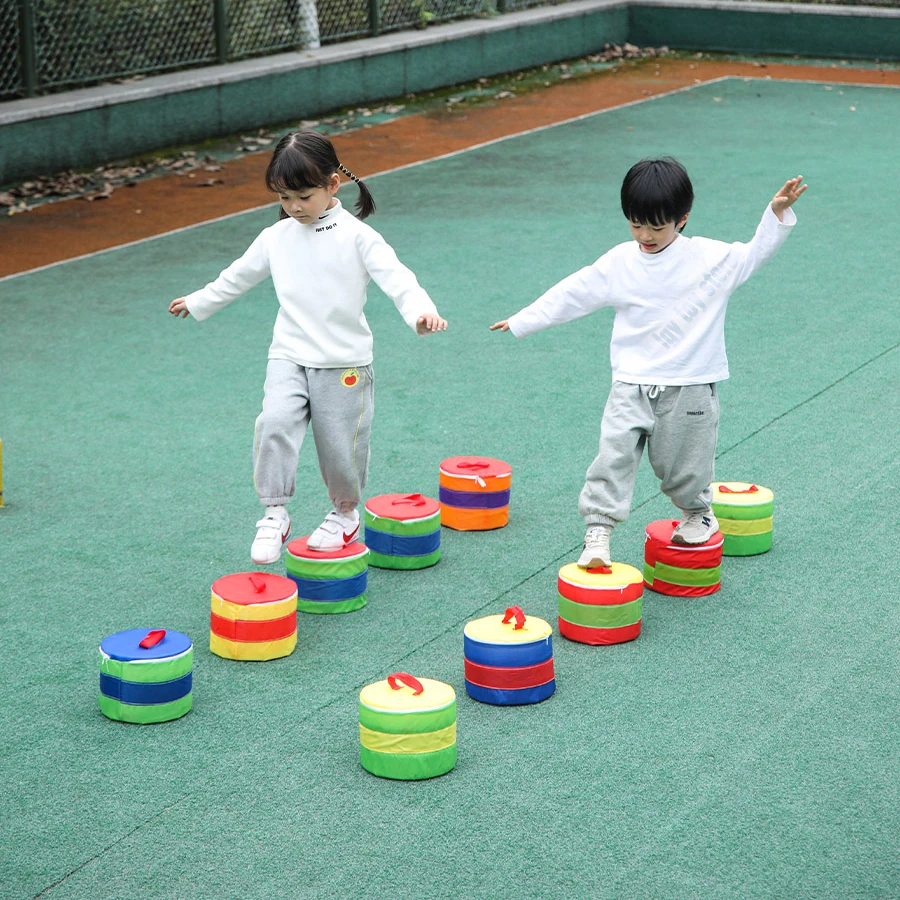 Rueda de arcoíris para jardín de infantes, estaca de ciruela multifuncional, sujeción de piernas para niños, salto de rana, transporte, equipo de adiestramiento al aire libre