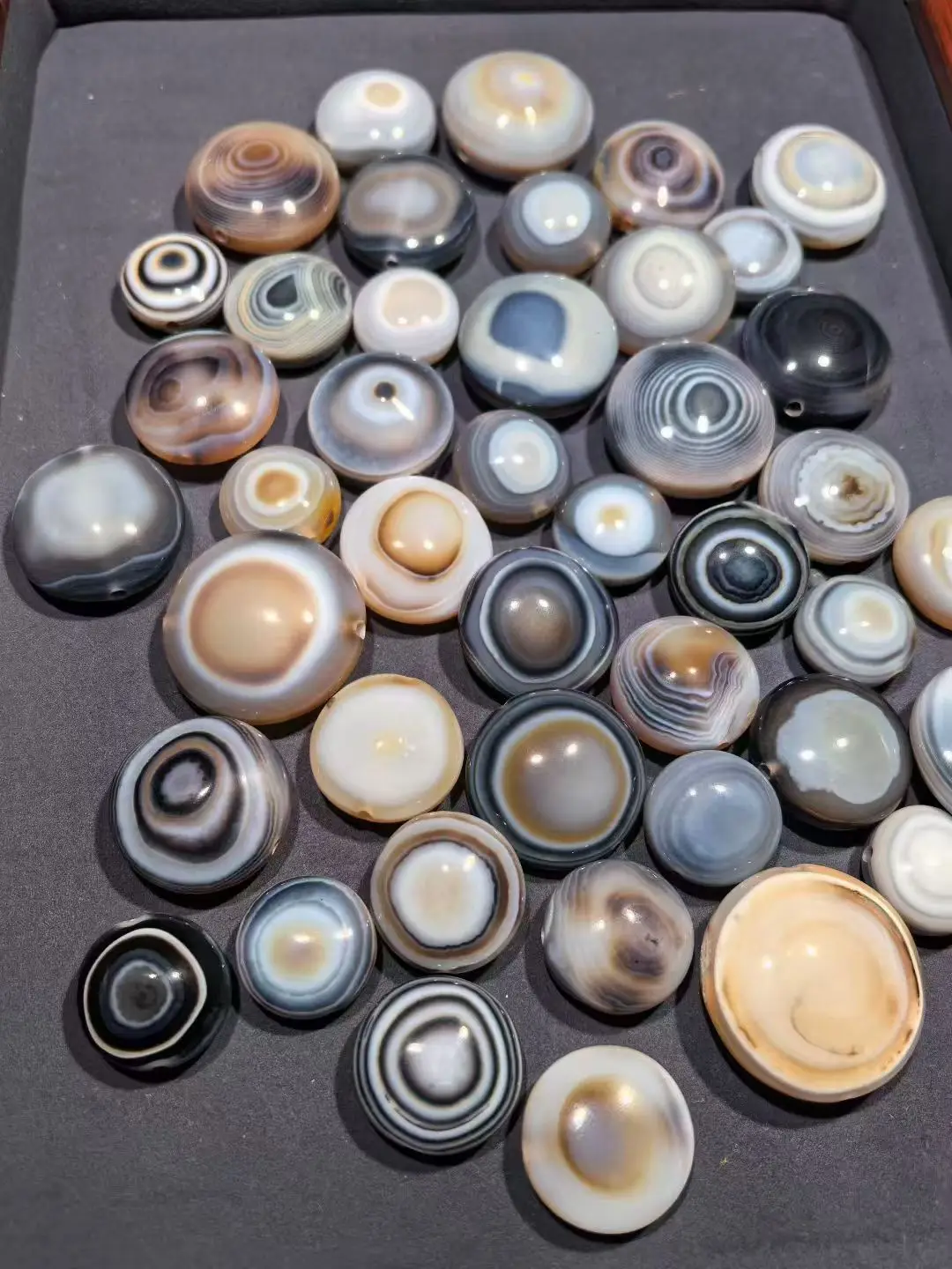 43pcs/lot Gray Plate Sheep Eyes Natural Agate Heaven Eyes Dzi Beads Jewelry Amulet  Magic Power Collectible Treasure