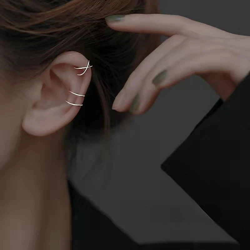 Korean Fashion Geometric Coil Clip On Earrings for Women Simple Atmospheric Silver Black Gold Colour Asymmetrical Party Jewelry