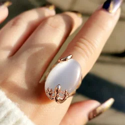 Huitan Big Oval Imitation Opal Finger Ring for Women Vintage Gecko Setting Creative Accessories Gothic Style Girls Jewelry New