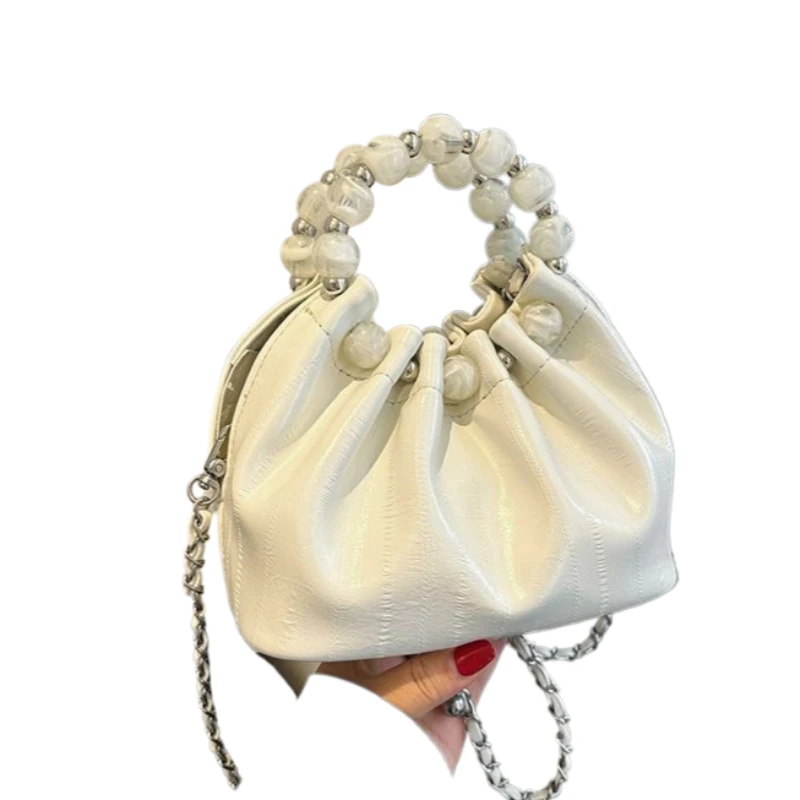 

High-value Versatile Single-shoulder Women's Messenger Chain Cloud Bag Commuting Fashion Portable Lightweight and Large-capacity