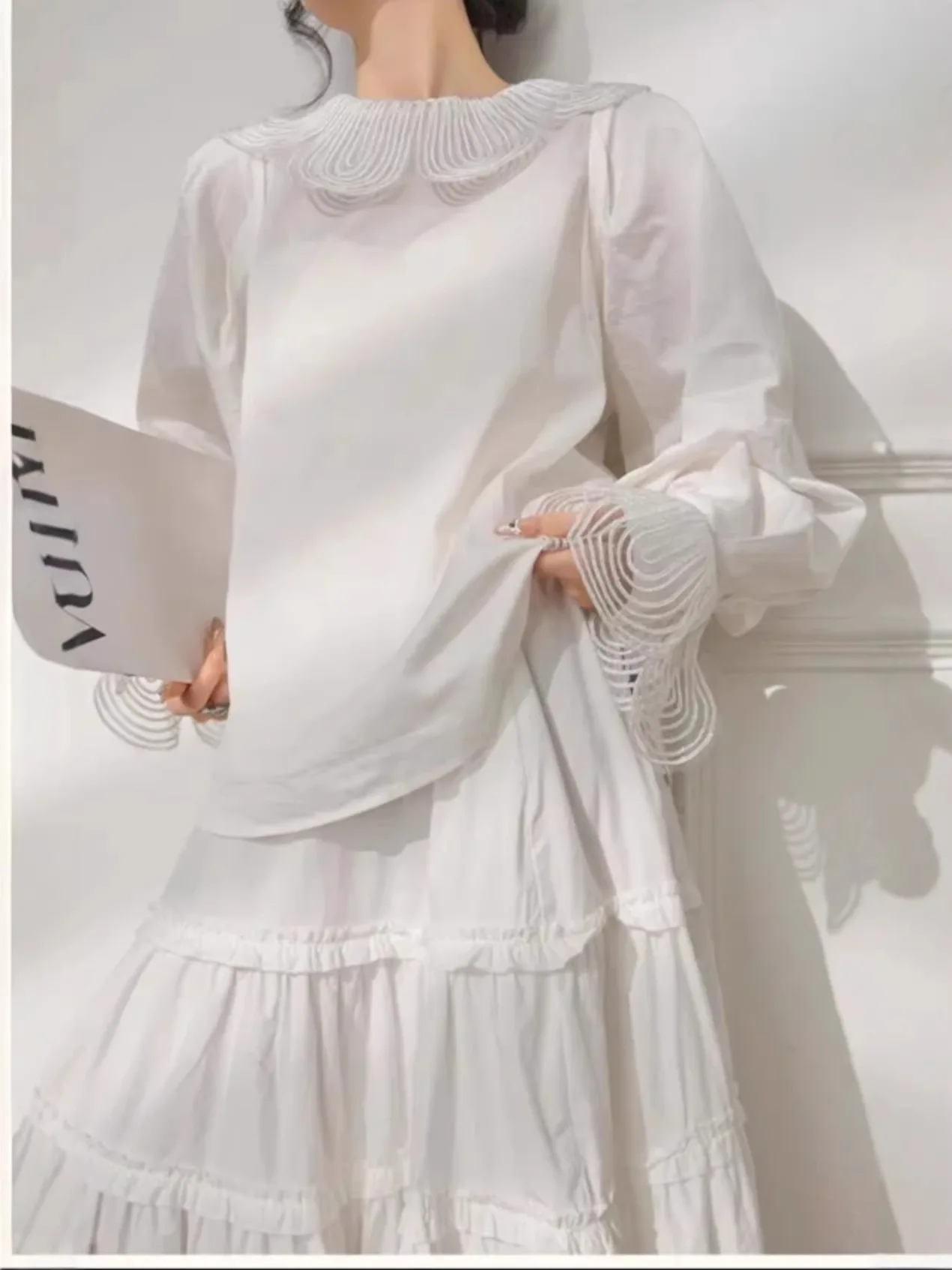 High-end Spring Chinese New Year Embroidery Top Women Elegant Lady Patchwork Lace Petal-collar Puffed Sleeves Blouse S-XXL