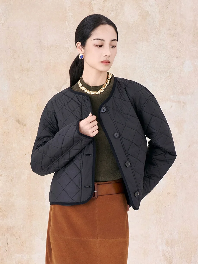 

Модная практичная женская стеганая куртка из бархата с ромбовидной строчкой, повседневная, утепленная, с длинными рукавами, в стиле стойкой воротниковой модели.