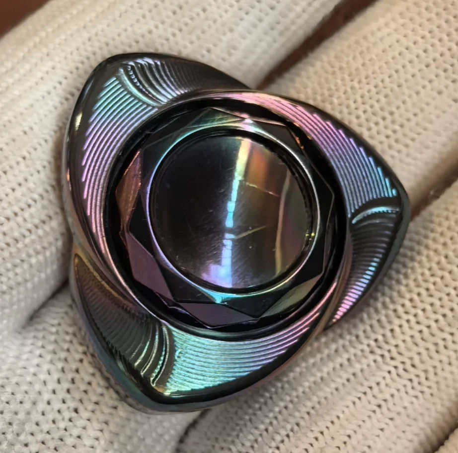 

Used EDC KAP Asia Pacific Zirconium Rainbow Rose Nano spinner Fingertip gyroscope Decompression toys