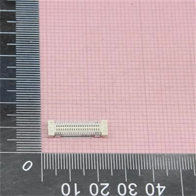 1Pcs/Lot   5177985-1  TE connector PCB Mount Receptacle, Vertical, Board-to-Board, 40 Position, .8 mm [.031 in] Centerline, Gold