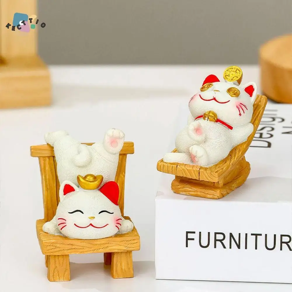 

4Pcs/set Kawaii Cartoon Wealth Waving Cat Model Mini Exquisite Resin Lucky Cat Ornament Creative Romance Animal Figurine Car