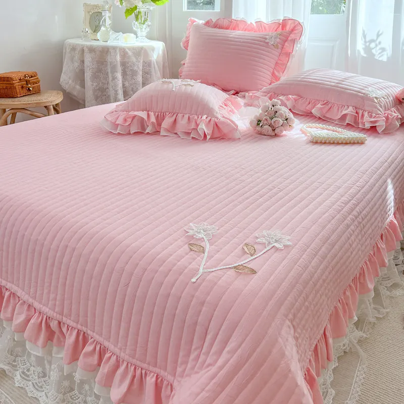 

AI WINSURE Bedspread Cotton Korean Lace Quilted Coverlet Queen Double Bed Sheet Handmade 3D Flower and 2 Pillow Shams for Girls